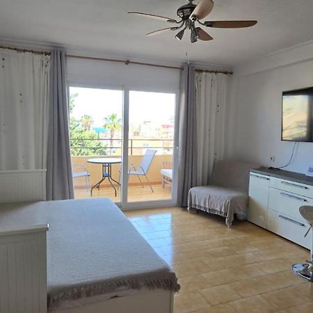 Estudio En Torrevieja A 700 M Del Mar Buitenkant foto